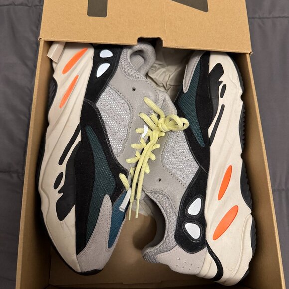 Adidas Yeezy Boost 700 Wave Runner size 10 - Picture 1 of 5